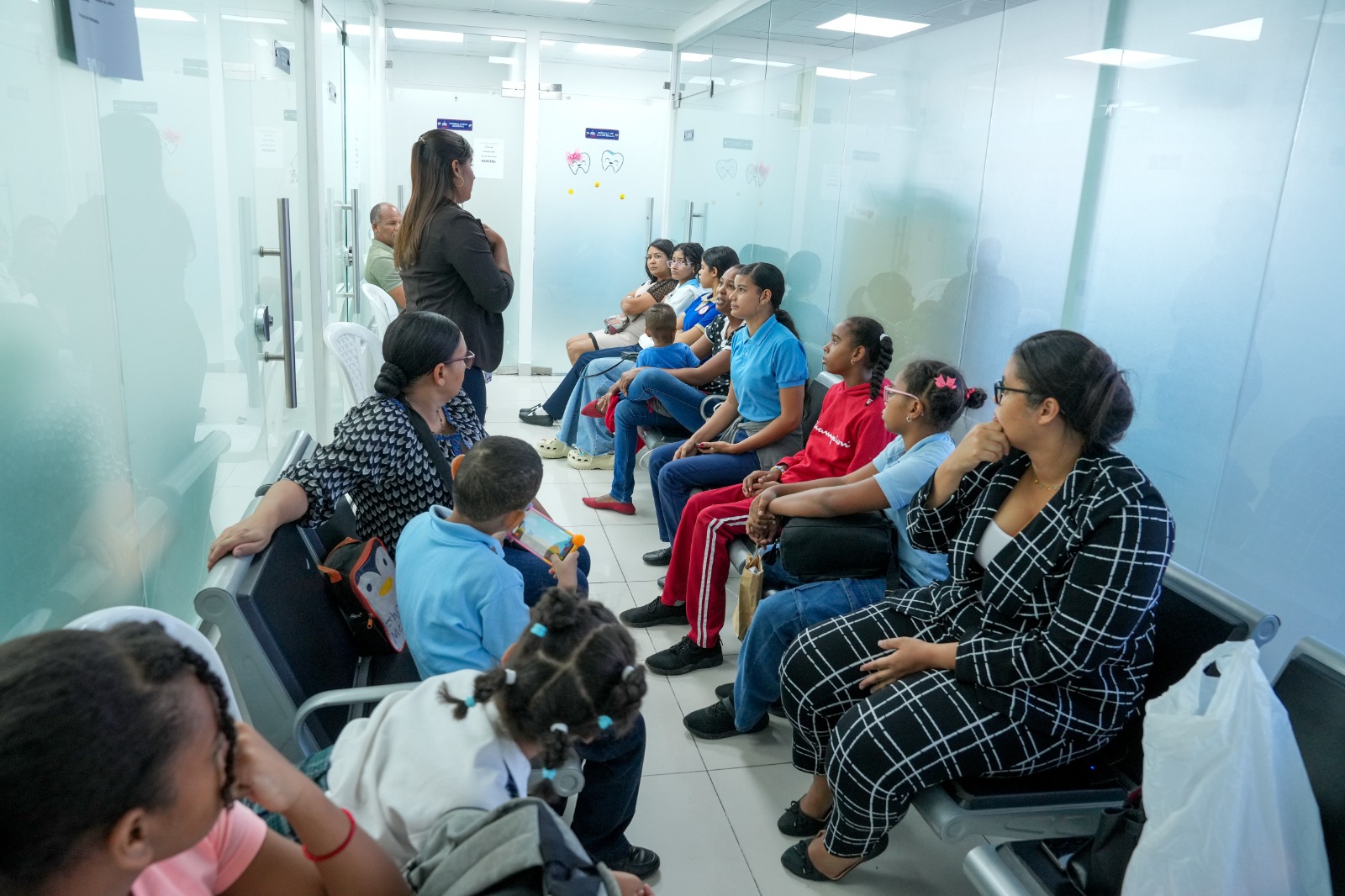 INABIE no vacaciona, atiende a estudiantes en su sede durante período de receso académico