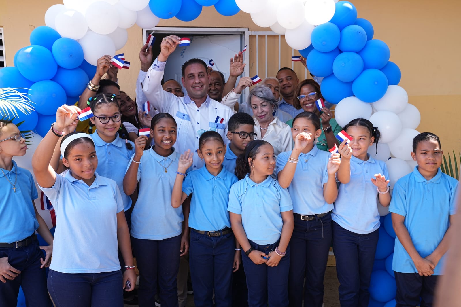 INABIE pone en funcionamiento módulo de salud bucal para beneficiar a más de 6,000 estudiantes de Villa Vásquez