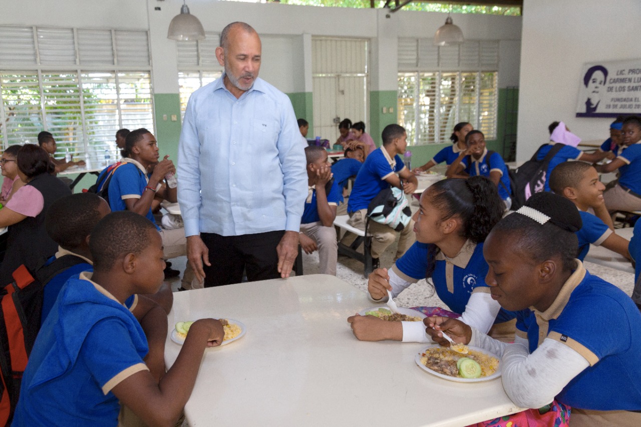 INABIE inició con éxito distribución de alimento escolar a nivel nacional