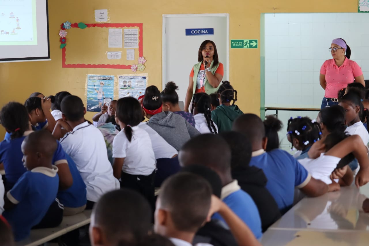 Día Mundial de la Obesidad: INABIE ejecuta acciones para contrarrestar índice de esta problemática en población estudiantil