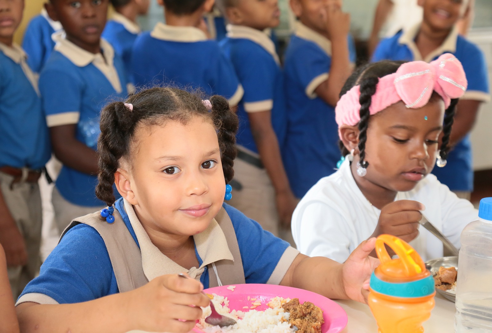 INABIE contribuyó con la permanencia de estudiantes en las aulas tras entrega preliminar de más de 908 millones de raciones alimenticias en el año escolar 2023-2024