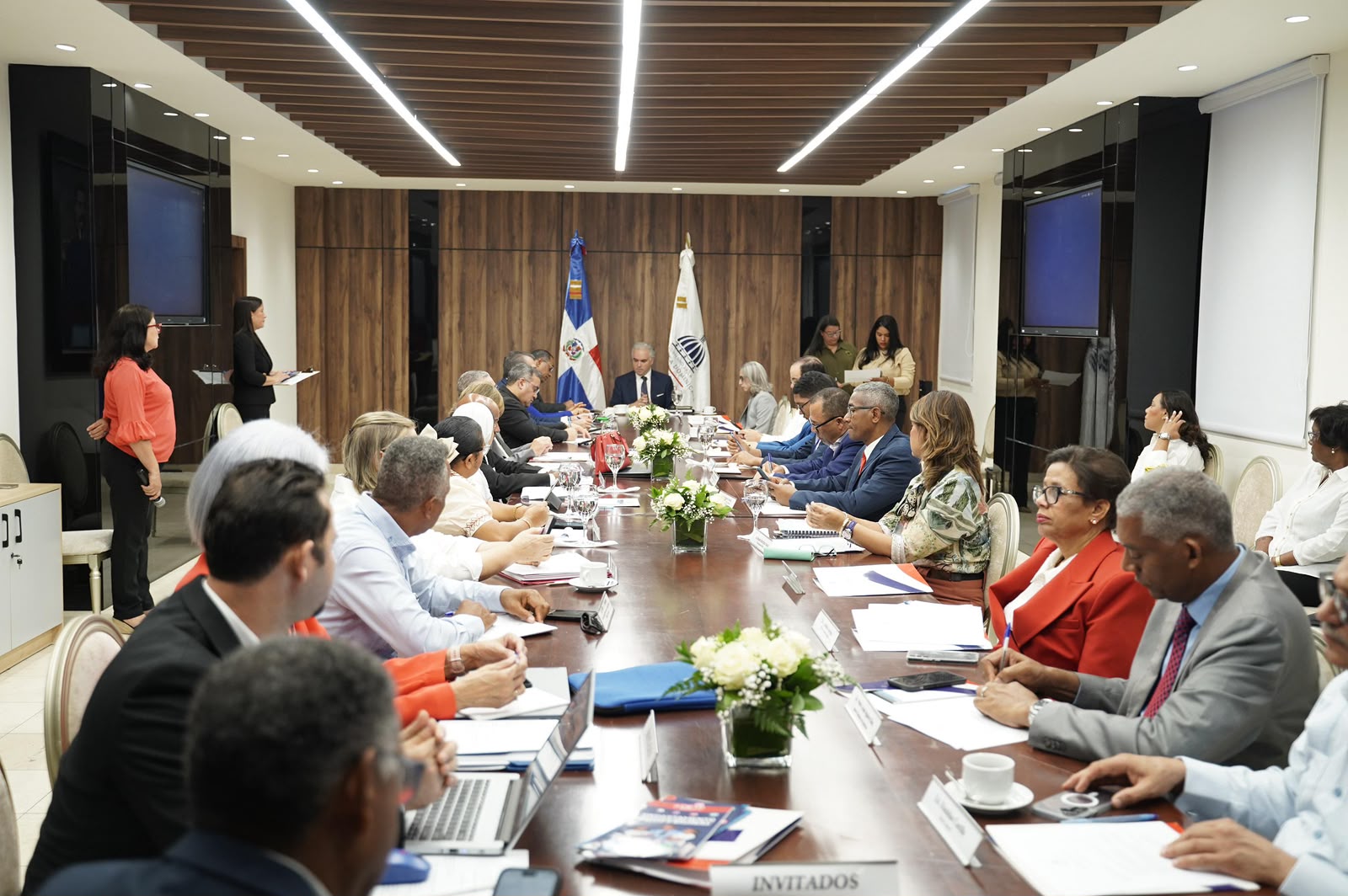 Consejo Nacional de Educación aprueba fortalecer el rol de las escuelas en la prevención de la violencia de género, intrafamiliar y sexual