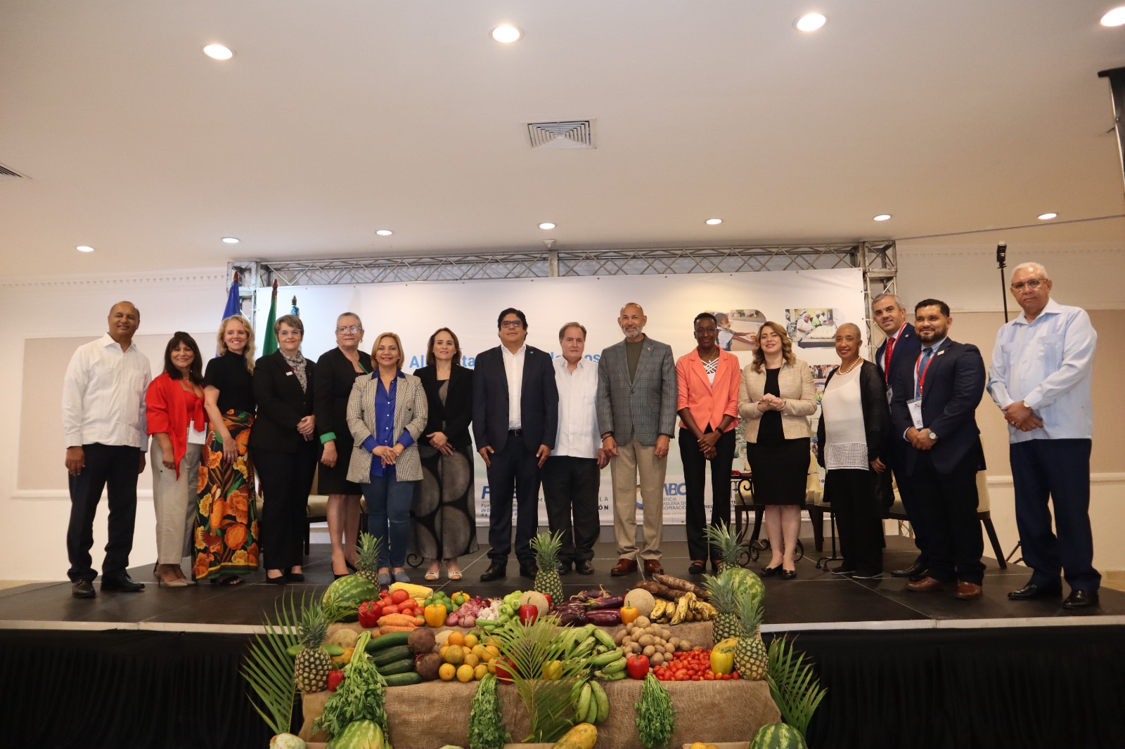 Cooperación Brasil-FAO desarrolla intercambio con 10 países en RD para conocer el Programa de Alimentación Escolar ejecutado por INABIE