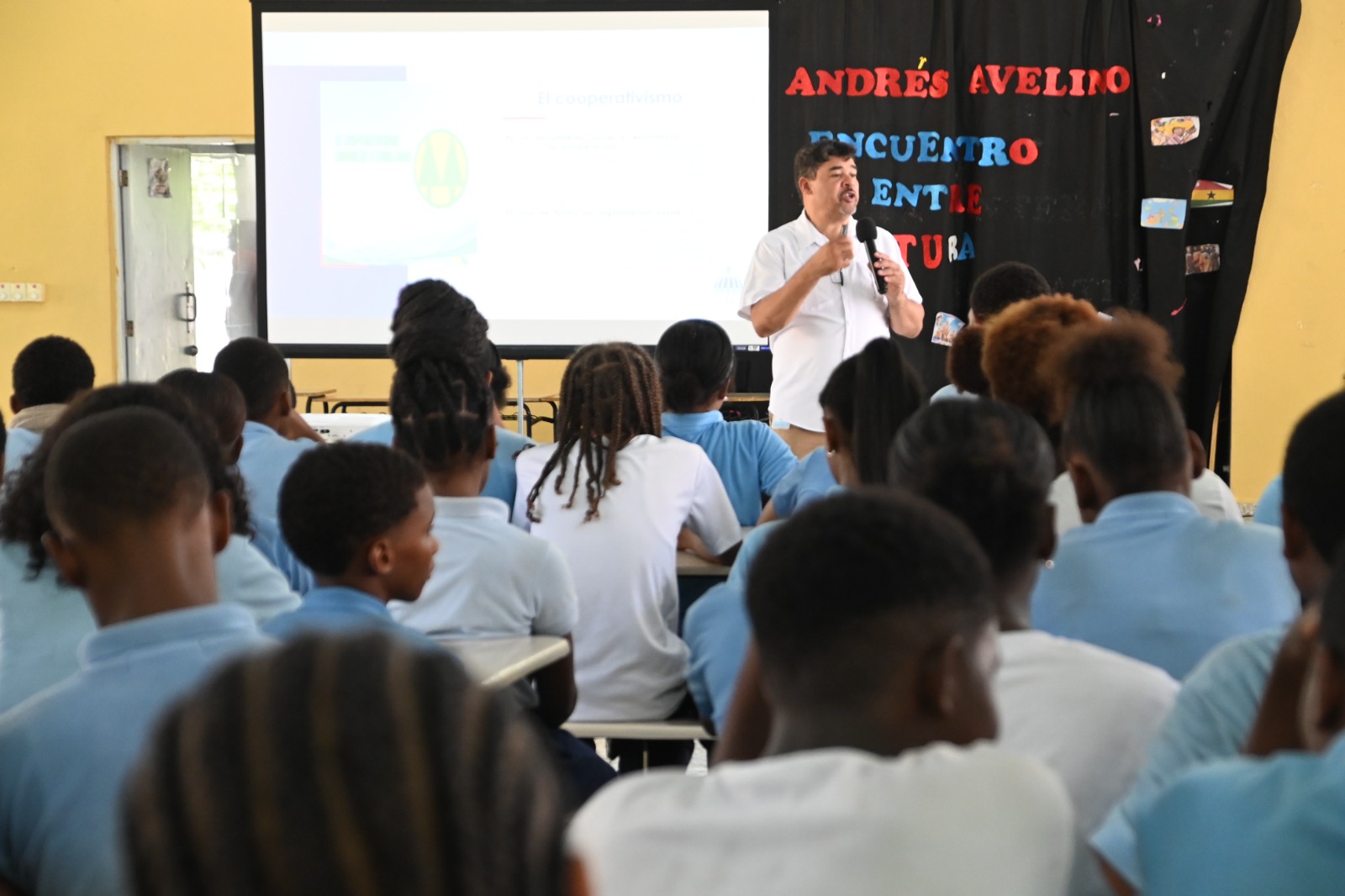 INABIE impulsa el cooperativismo y el ahorro en estudiantes de secundaria con 65 charlas educativas