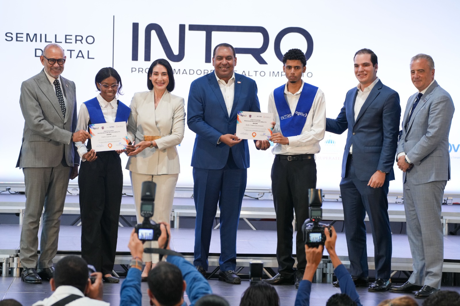 INABIE distribuyó más de 16 mil raciones para beneficiarios del programa Semillero Digital Intro de la OGTIC