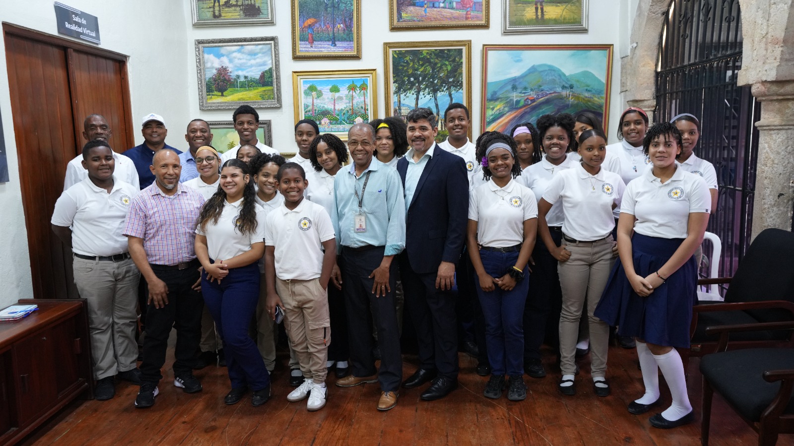INABIE acerca la cultura y la historia a cientos de estudiantes con su programa de Turismo Estudiantil